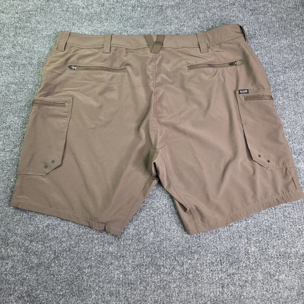 5.11 Tactical Cargo Shorts Mens 44 Brown Ripstop Stretch Utility 73365-367